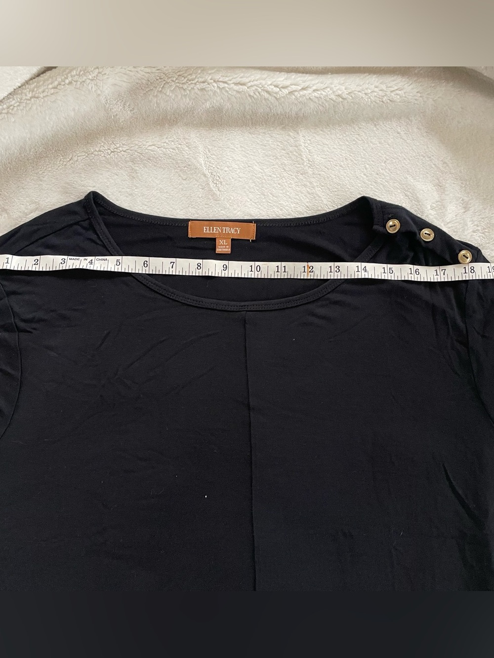 Ellen Tracy Black Knotted Top with Gold Should Buttons size XL - Picture 10 of 12